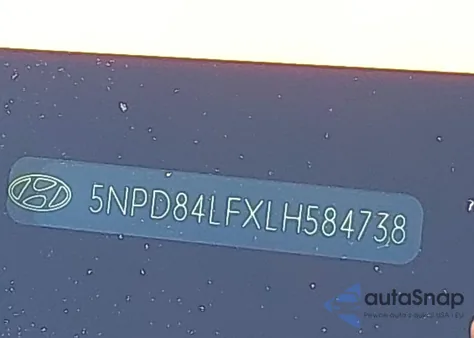 2020 Hyundai Elantra Value Edition z USA, uszkodzony, nr VIN 5NPD84LFXLH584738